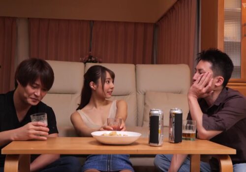 Đến nhà bạn chơi thanh niên dụ dỗ “Chén” luôn vợ bạn